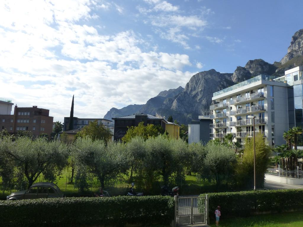 Appartamento Lombardi Riva del Garda Exterior foto